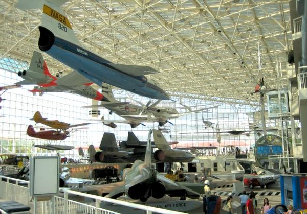 加拿大航空博物館